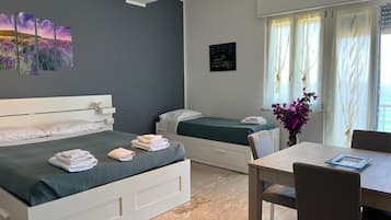 Deluxe Double Room, Balcony, Sea View | Blackout drapes, iron/ironing board, free WiFi