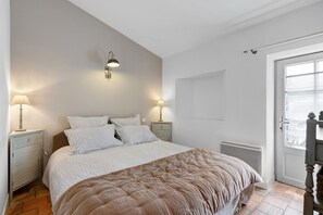 1 camera, Wi-Fi, lenzuola