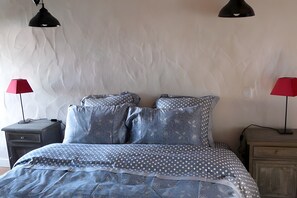 1 bedroom, WiFi, bed sheets - Gite Aratille – The Farmhouse at Les 5 Chemins (Noirmoutier-en-l'Île)