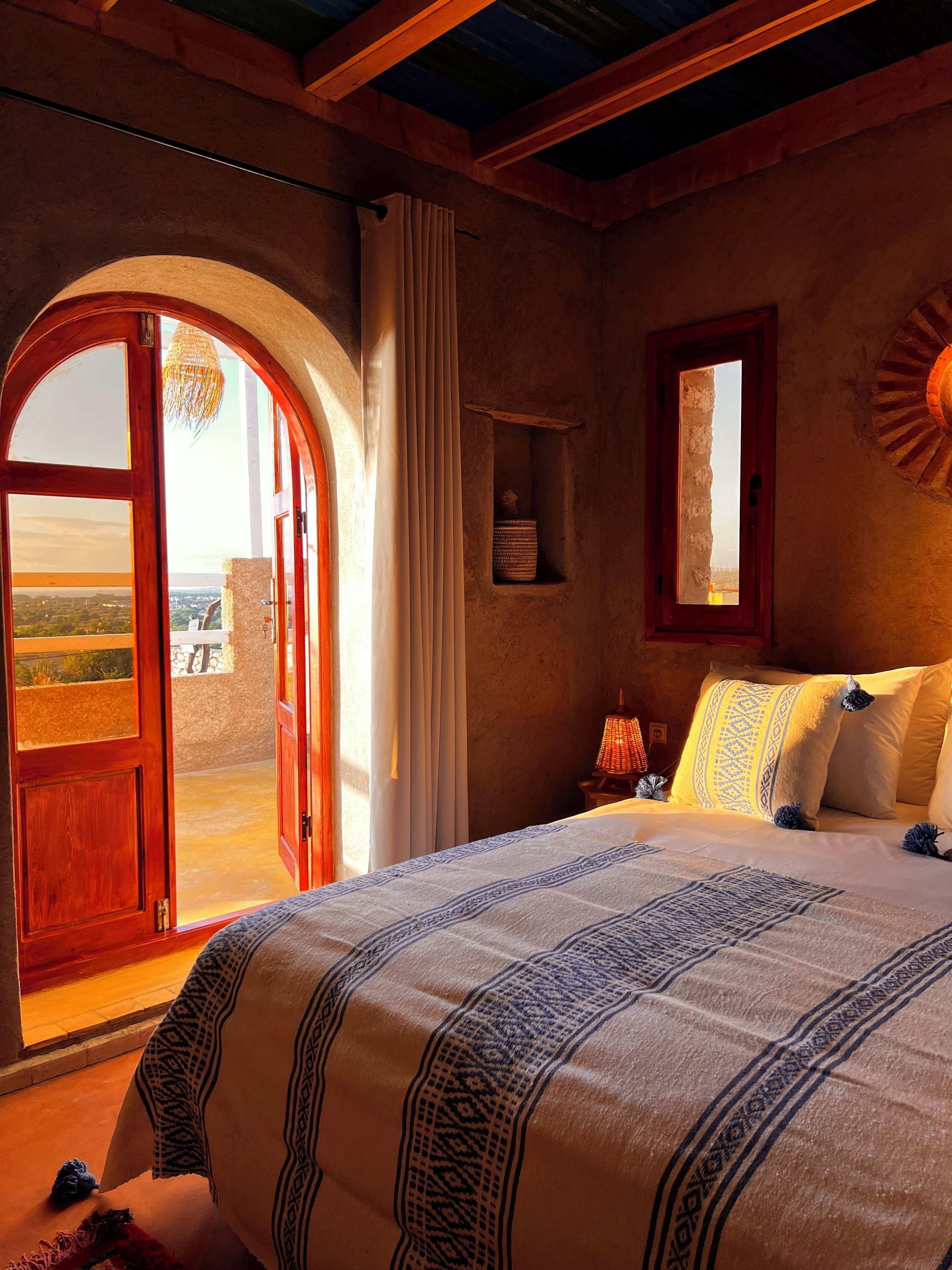 7 bedrooms, iron/ironing board, Internet, bed sheets