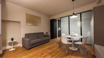 Classic Apartment | Living area