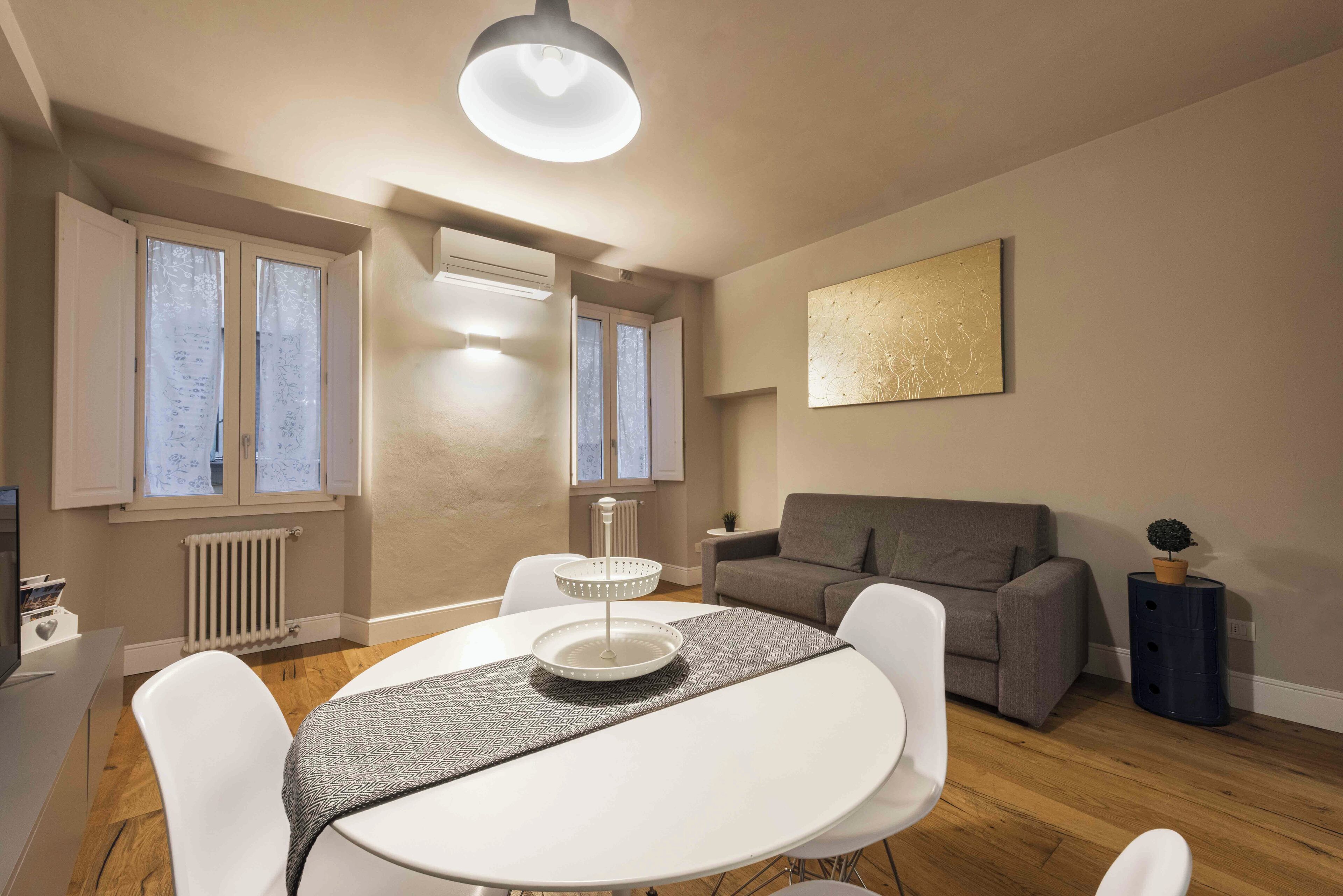 Classic Apartment | Living area