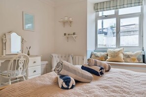 2 bedrooms, iron/ironing board, WiFi, bed sheets - Charming Cornish Cottage in the heart of St Agnes (St Agnes)