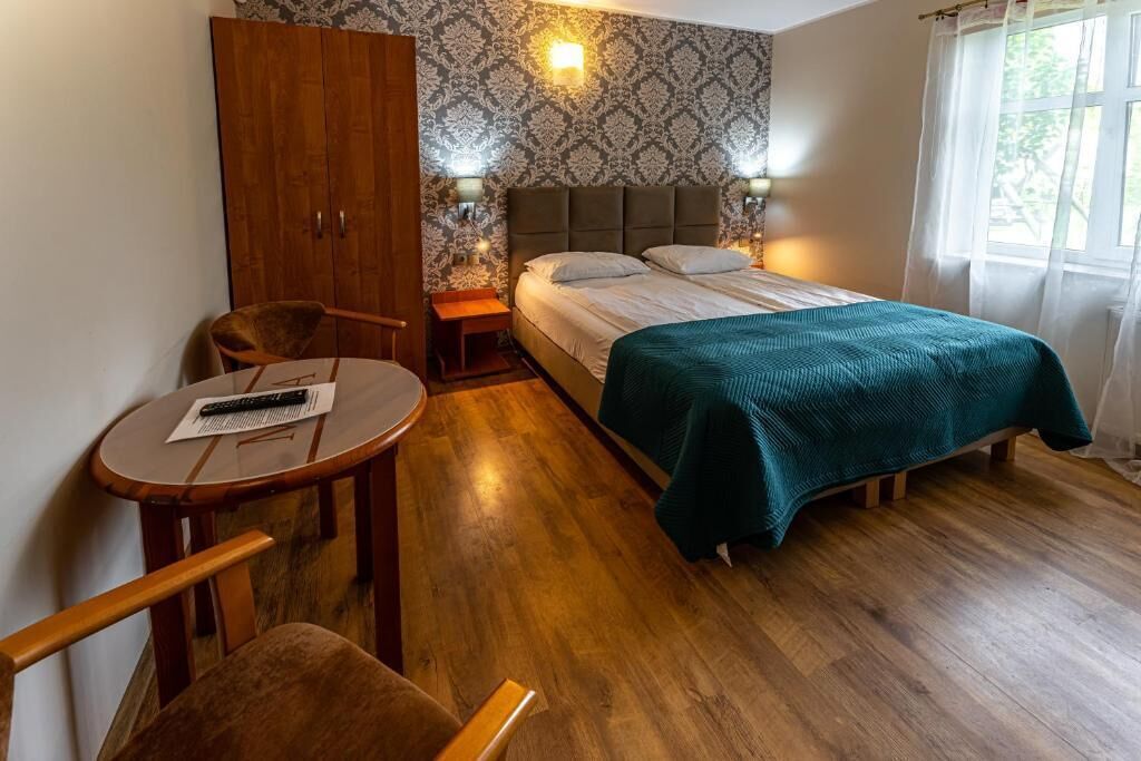 Standard Double Room | Free WiFi