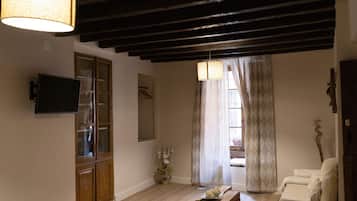 Ferros/tábuas de passar roupa, Wi-Fi, roupa de cama