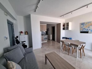 Living area - Connie's Beach House (Kos)