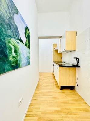 基础公寓 | 私人厨房 | 冰箱、炉灶、厨具/餐具