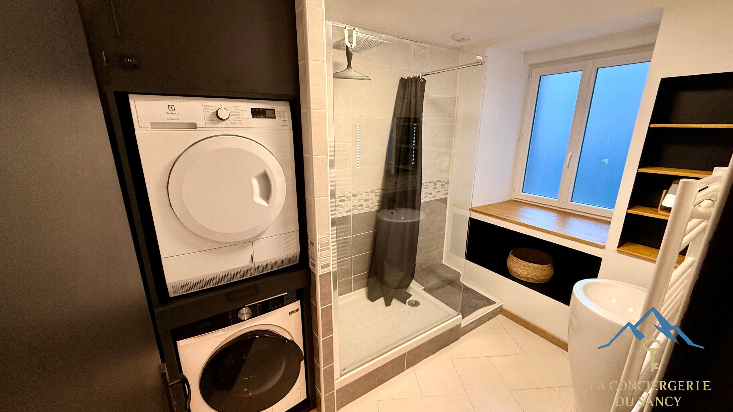 Shower, hair dryer