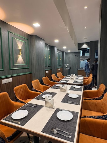 Dining. Morning Inn Hotel | Premium Comfort at an Affordable Price