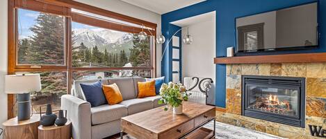 Smart-TV, Kamin, Videospiele