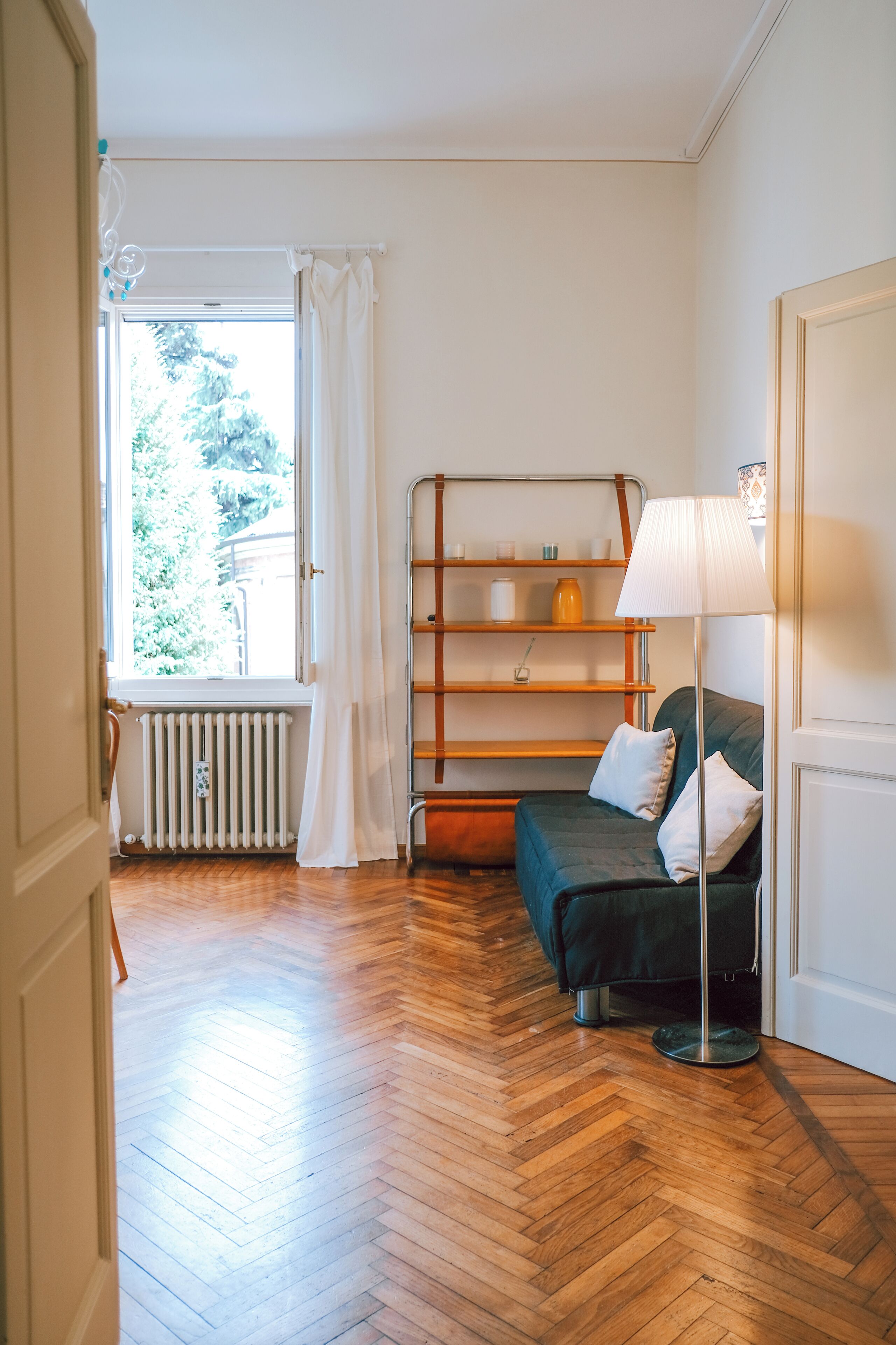 Apartment, 1 Queen Bed with Sofa bed, Patio, Garden View | Living area