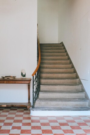 Interior entrance - SM Hospitality MONTE PASUBIO (Reggio nell'Emilia)