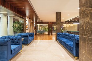 Reception - Treebo Premium Pine Tree Courtyard (Chennai)