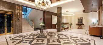 Treebo Premium Pine Tree Courtyard