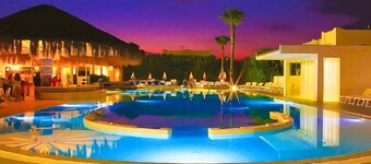 Aura Club Borgo Rio Favara