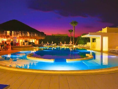 Aura Club Borgo Rio Favara