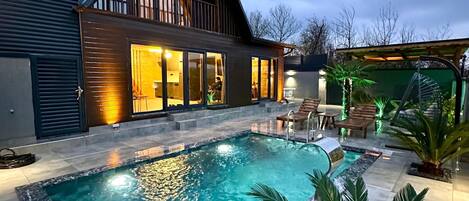 Premium Bungalow | Free WiFi