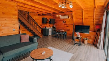 Suite, bassengutsikt | Wi-fi (inkludert)