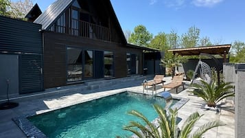 Premium Bungalow | Free WiFi