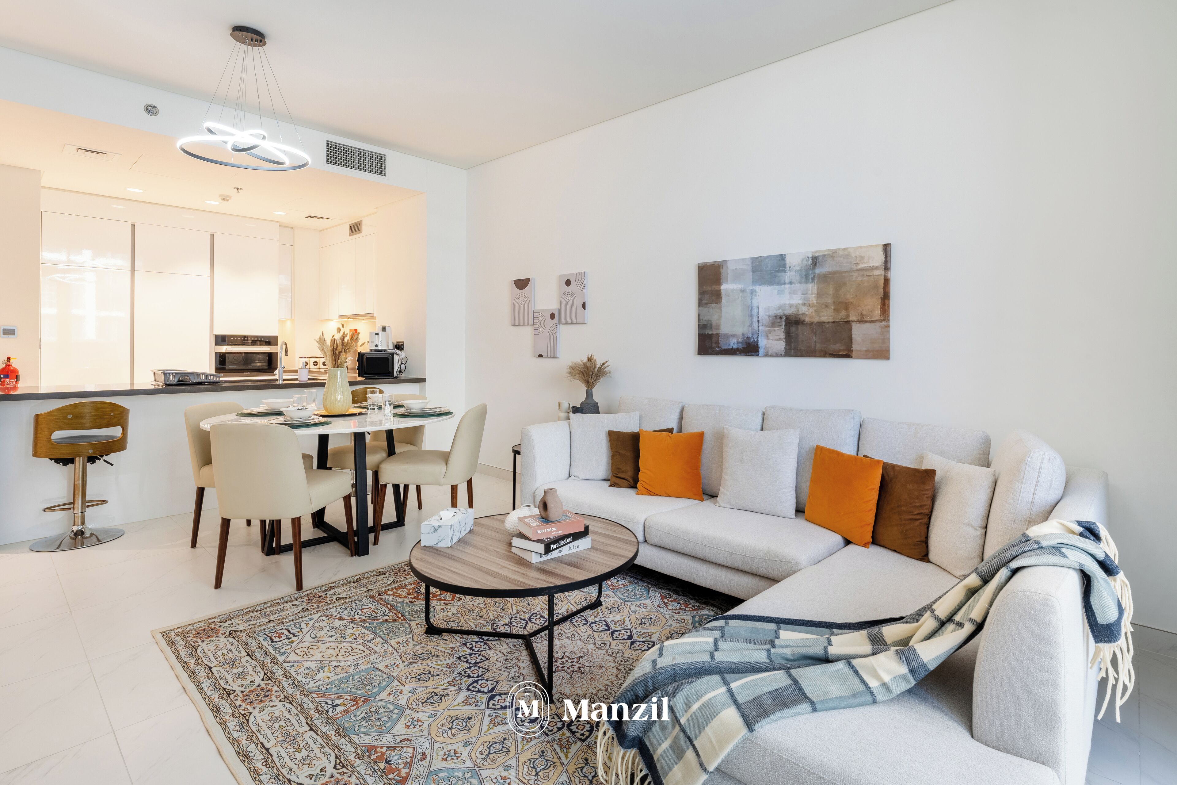 Luxe appartement, balkon, uitzicht op de stad | Woonruimte