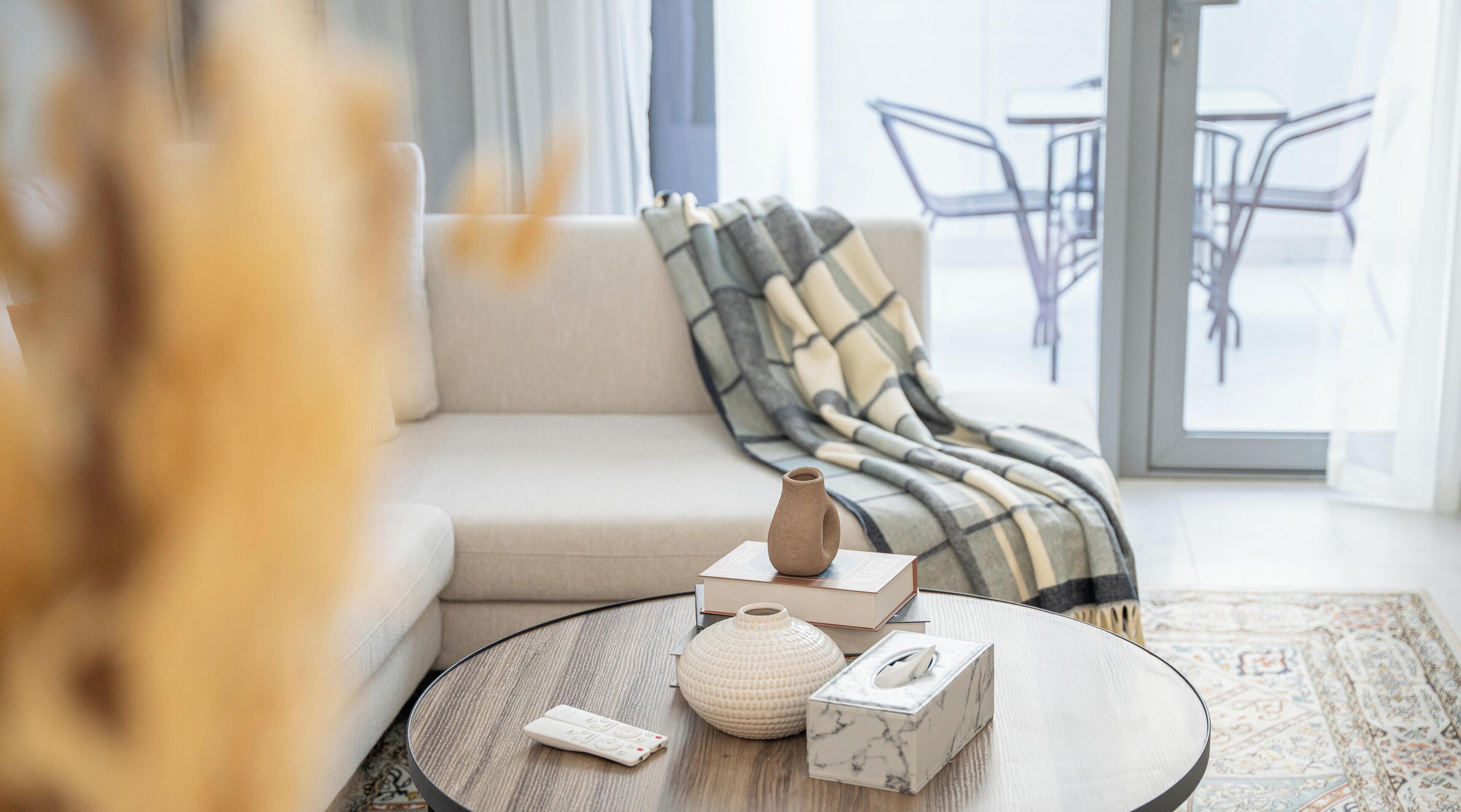 Apartamento superluxo, sacada, vista para a cidade | Área de estar