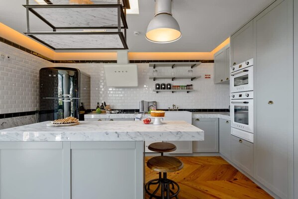 Apartment | 2 bedrooms, Internet - Luxury Oceanfront Apt Reid s Gardens (Funchal)