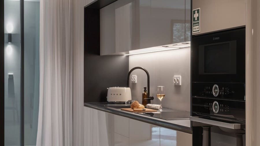 Infinity Pool Private Patio Oasis Savoy Insular