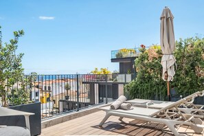 Apartment | 1 bedroom, Internet - Terrace Grill Pool at Savoy Insular (Funchal)