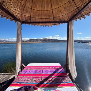 Spa - Hotel on Lake Titicaca with lake views (Puno)
