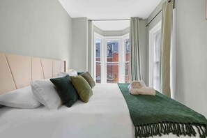 5 makuuhuonetta, silitysrauta/-lauta, Wi-Fi, vuodevaatteet