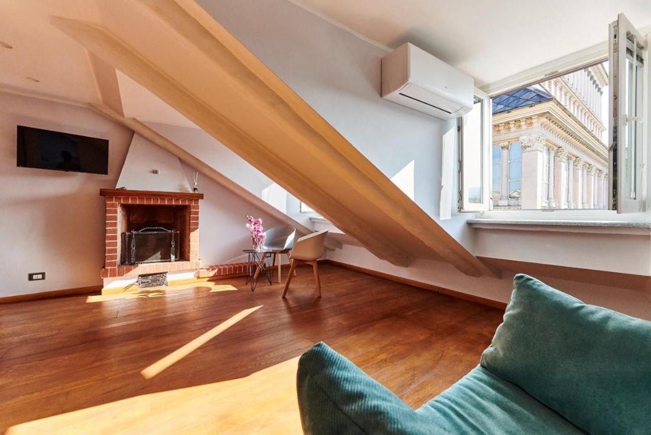 Télévision, cheminée