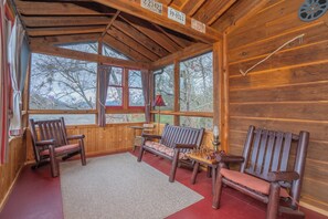 Interior - Lazy Cub Lodge: Secluded, Hot Tub, Wifi, Yard, Wooded View, near Attractions! (Pigeon Forge)