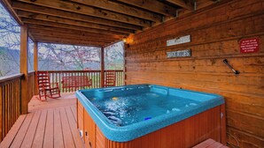 Unclassified image, 2 of 46, button - 🐻Lazy Cub Lodge: Secluded, Hot Tub, Yard, Wooded View, near Attractions!🐻 (Pigeon Forge)