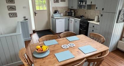 Quaint 200 year old Granary in Culduff Cottages Co. Mayo perfect for relaxing