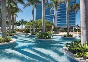 Pool - Beautiful Studio in the Heart of Brickell (Miami)