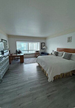 Internet, bed sheets - Beautiful Studio in the Heart of Brickell (Miami)