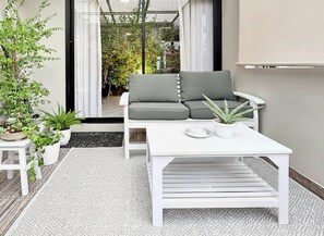 House, 3 Bedrooms, Smoking, Balcony | Terrace/patio - Stylish 3-bedroom Townhome in Heart of Bangkok (Bangkok)