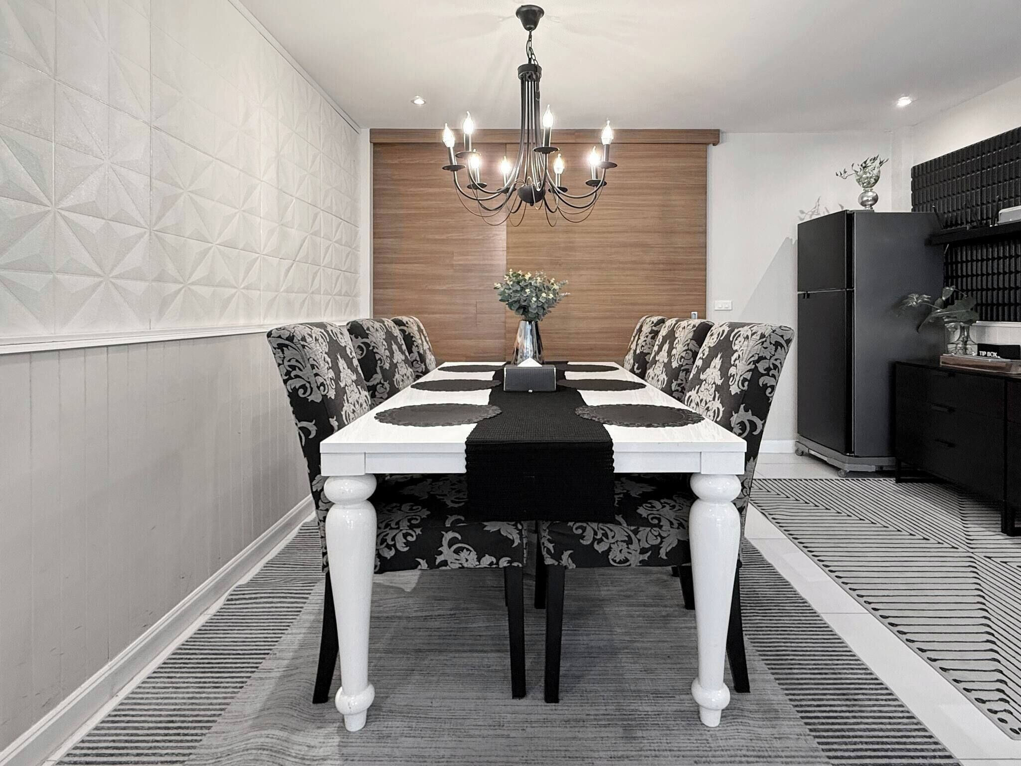 Maison, 3 chambres, fumeurs, balcon | Salle à manger