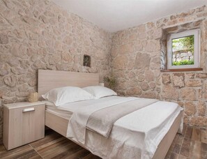 Villa | 3 bedrooms, individually furnished, iron/ironing board - Cozy Mountain Villa for 10 in Slivno (Vrgorac)