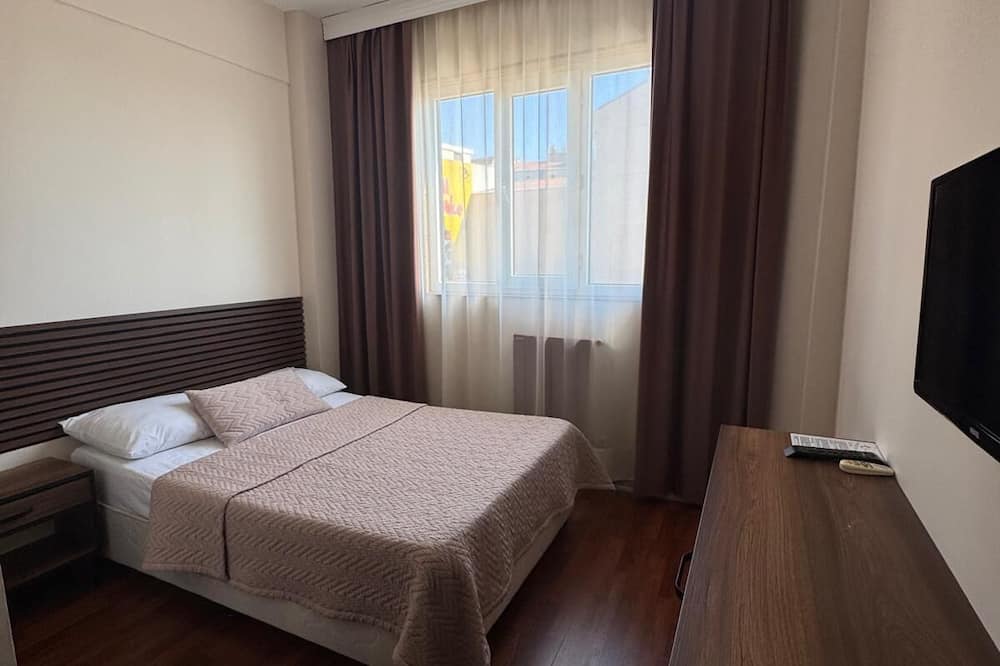 Otel Parpali