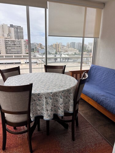 Comfortable apartment in viña del mar, two minutes from the bus terminal.
