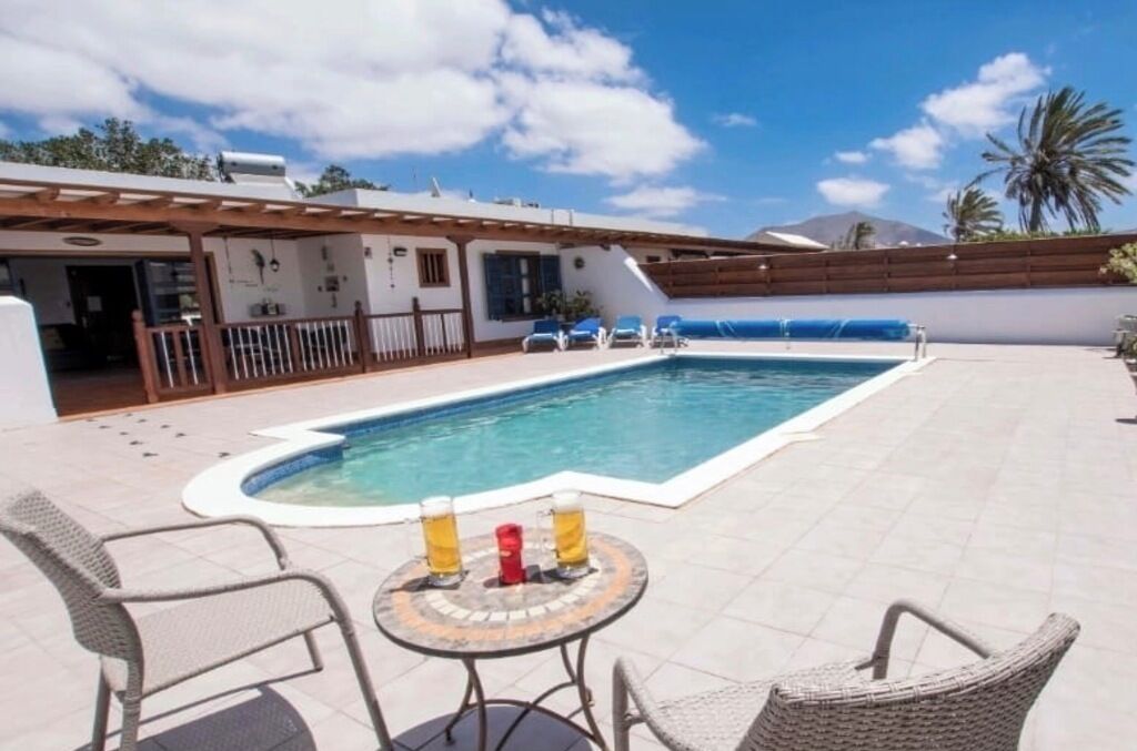 Alberca al aire libre 