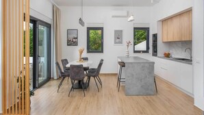 Dining - Relaxed Family Villa in Naklice (Omis)