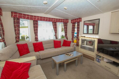 Bayview Retreat - 3 bedrooms with decking sleeps 6