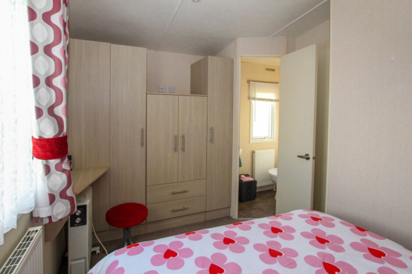 3 chambres, draps fournis