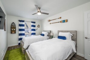 3 habitaciones, tabla de planchar con plancha y wifi gratis
