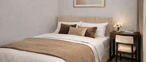 Iron/ironing board, Internet, bed sheets