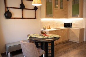 Deluxe Apartment, Mountain View | Living area - Country House Il Vecchio Ippocastano (Avendita)