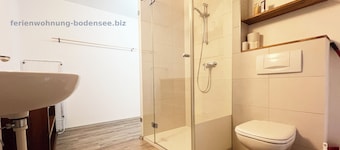 Lake View Apartment, 2 min from Lake Constance. Balcony. Pets are welcome!