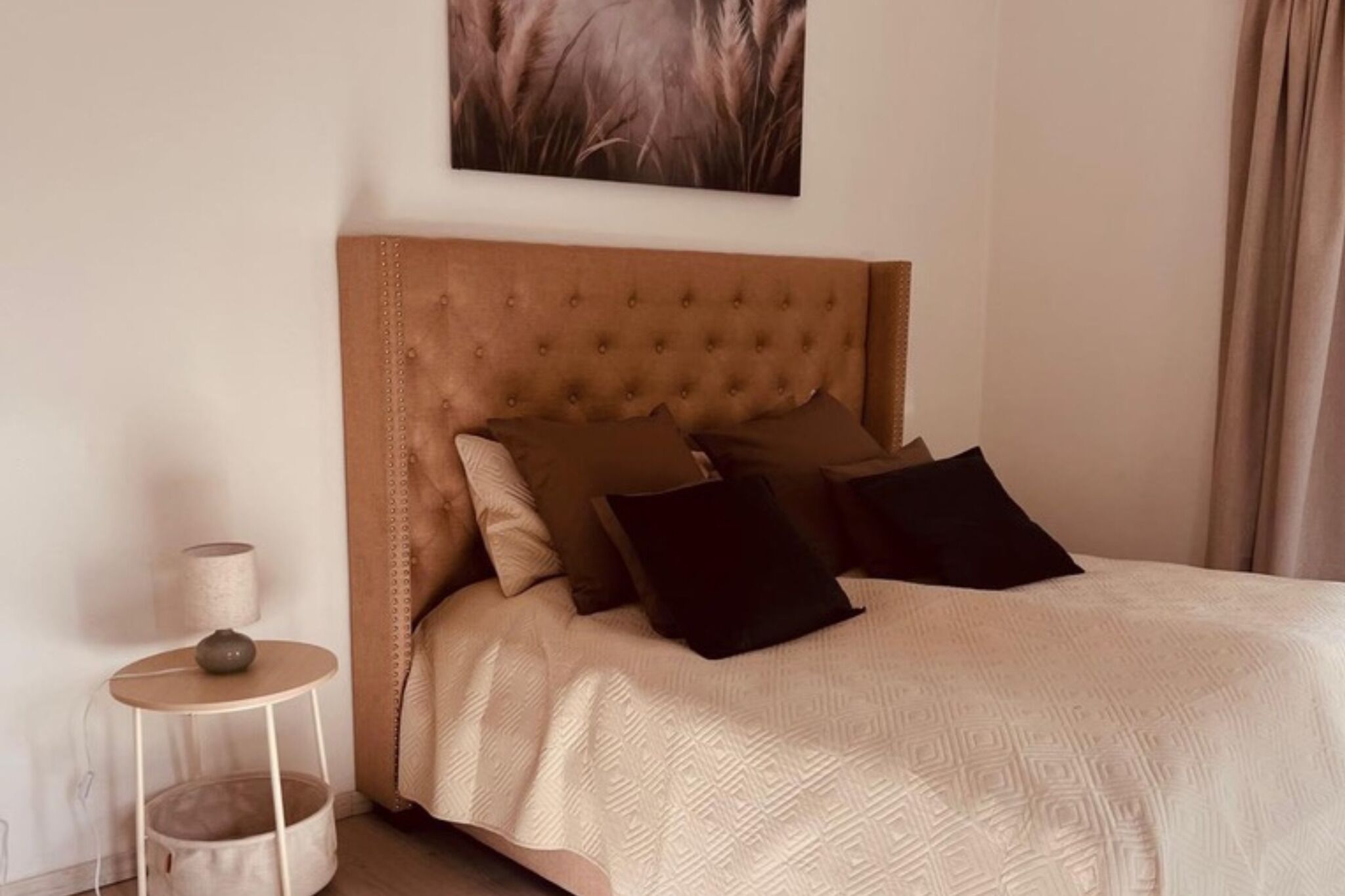 2 Schlafzimmer, Schreibtisch, Bügeleisen/Bügelbrett, Reisekinderbett